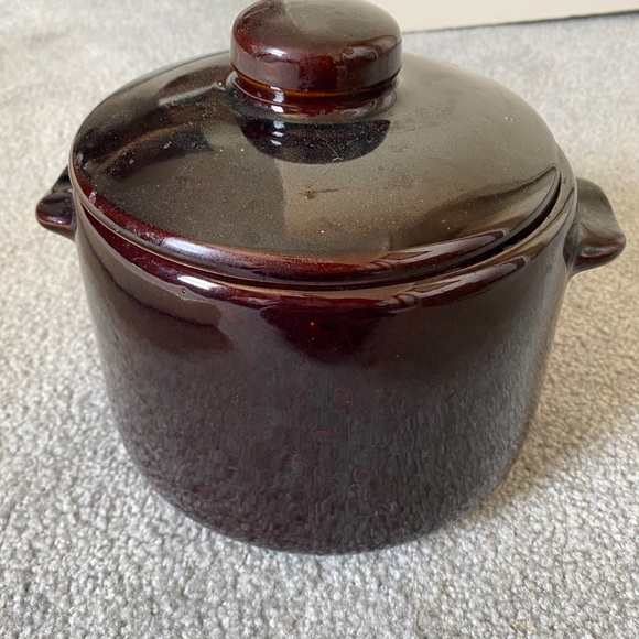 Westbend Bean pot - Picture 1 of 4